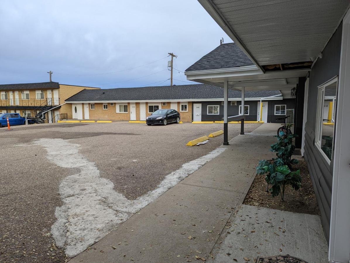 Riverside Motel Medicine Hat Eksteriør billede