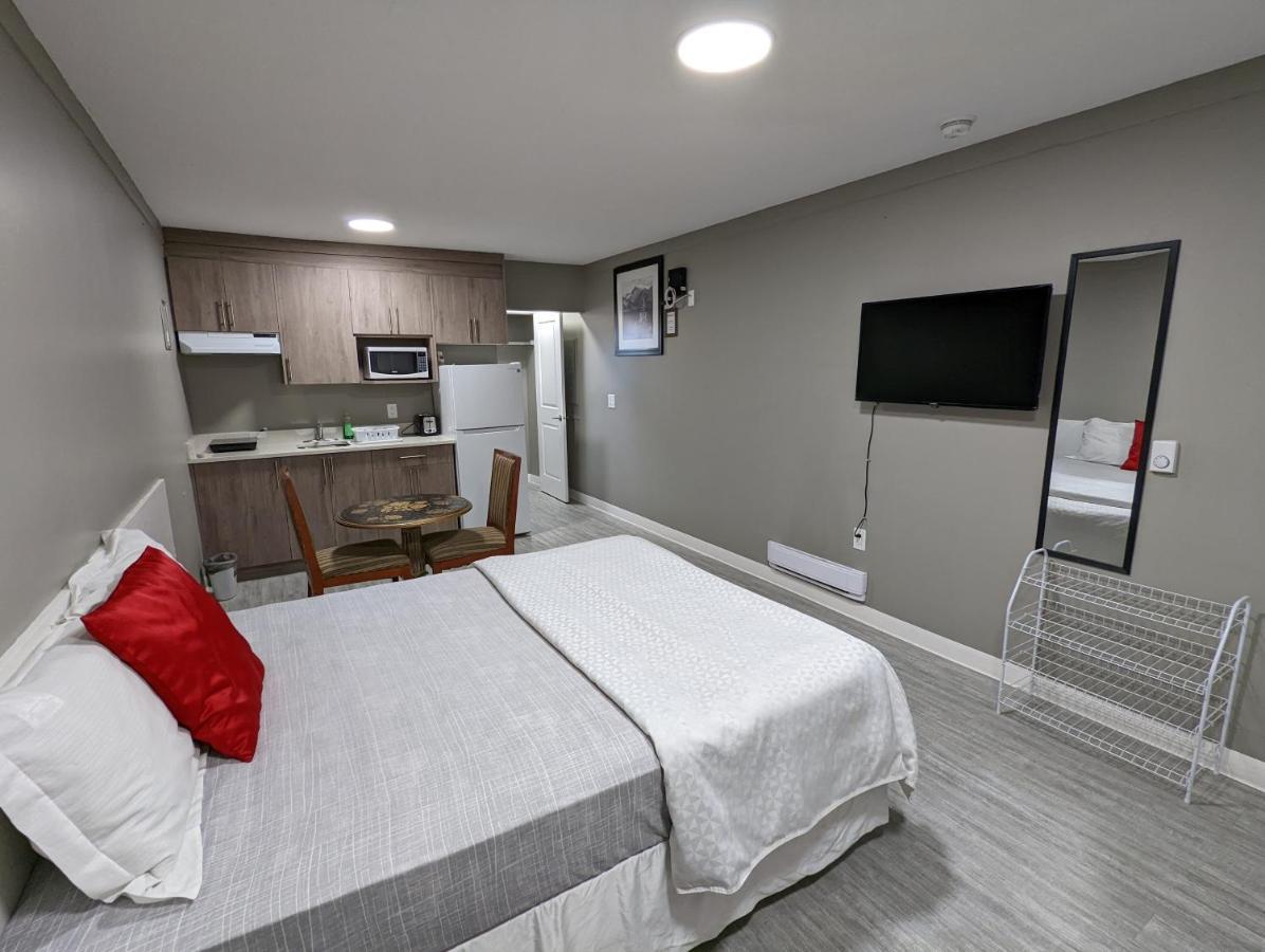 Riverside Motel Medicine Hat Eksteriør billede