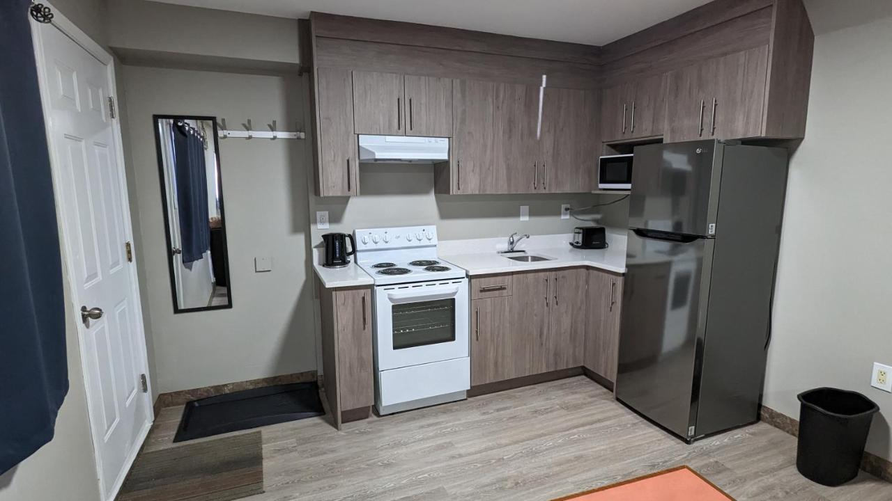 Riverside Motel Medicine Hat Eksteriør billede